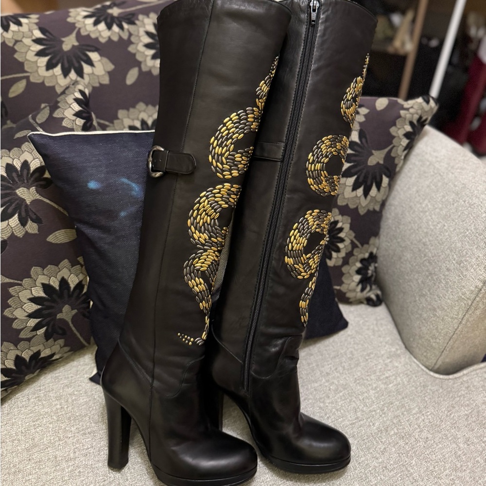 Thomas Wylde Black Leather Snake Embroidered OTK Boots — Size 6.5 - Picture 7 of 16
